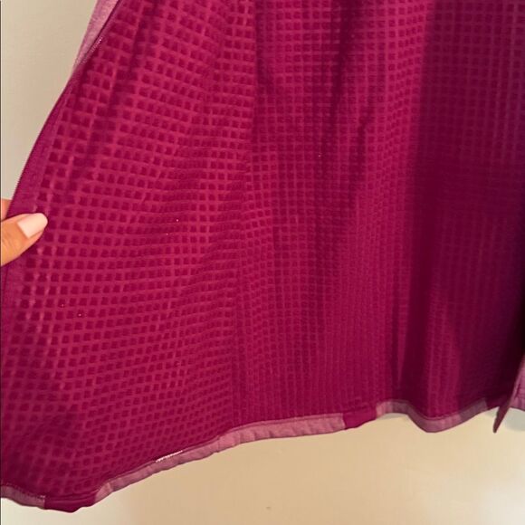 Nike Women Jacket Dri-fit Utility Burgundy Pink Fushia Small Workout Gym Light - Picture 4 of 6